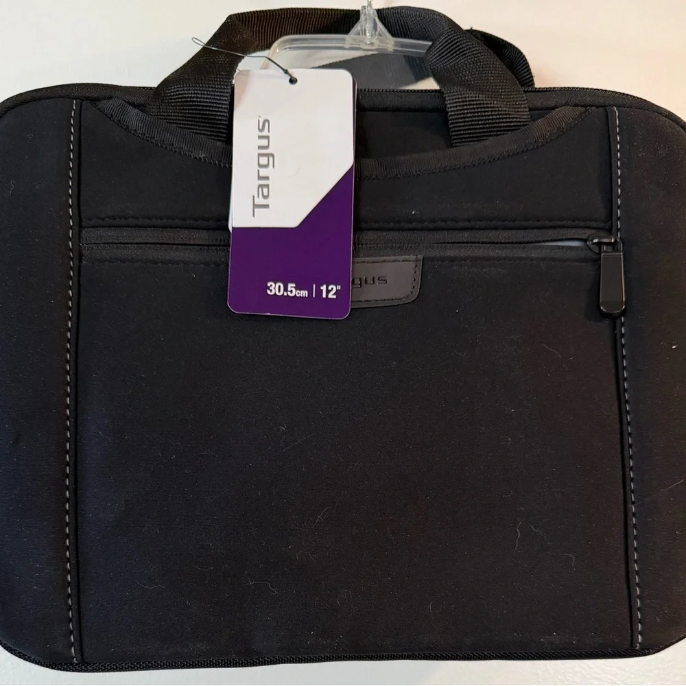 Targus Black Tablet Briefcase with Zipper Pocket And Name Tag Holder